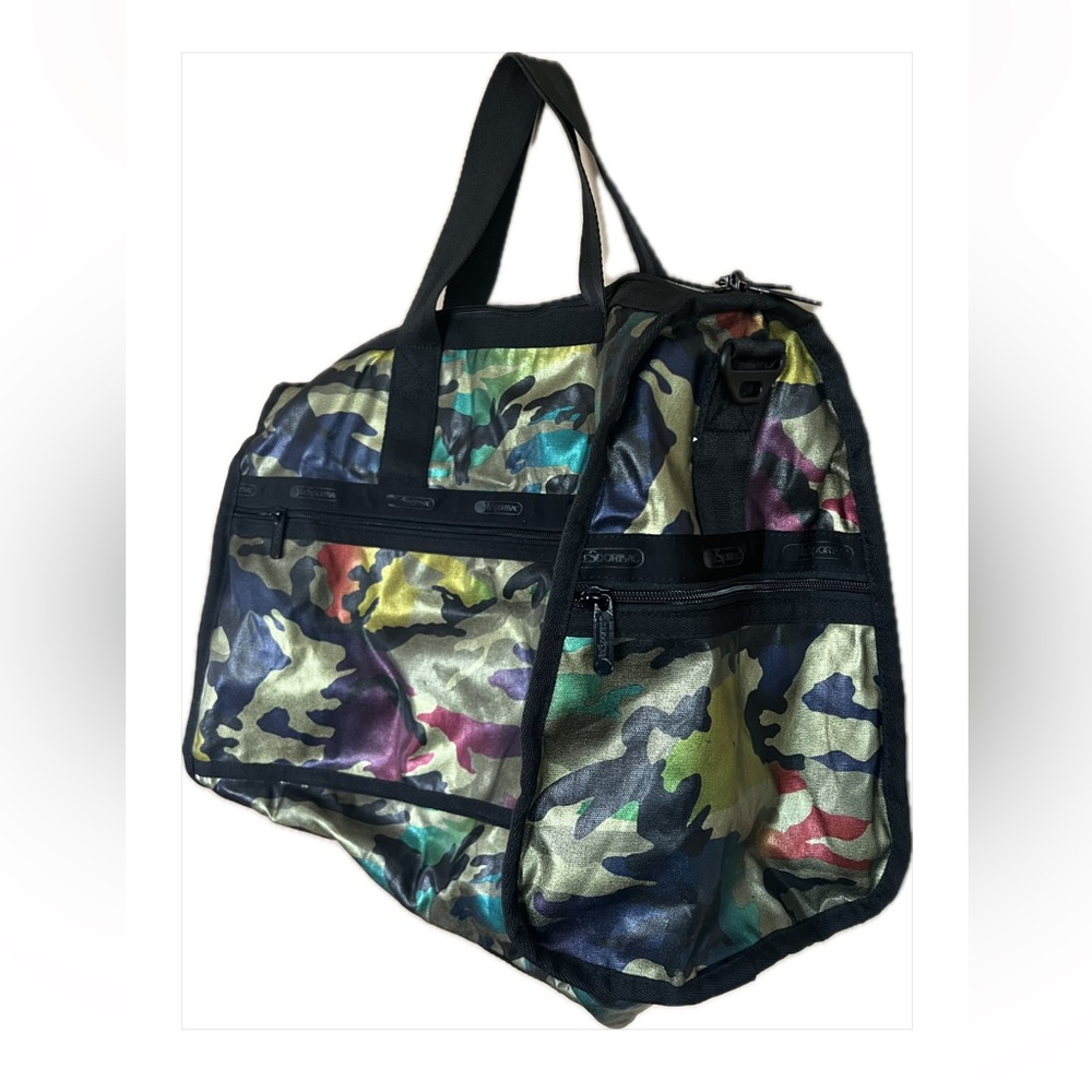 LeSportsac large weekender in camouflage